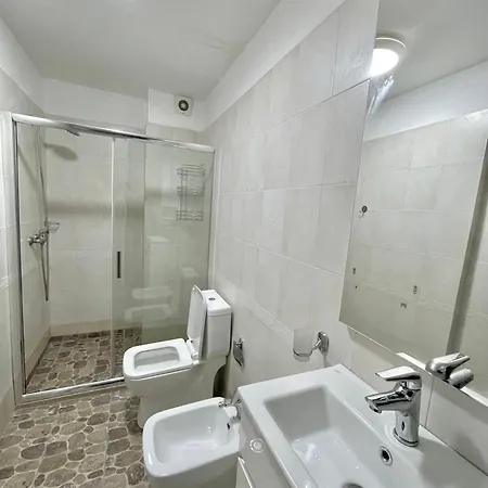 Flat In The Center Apartament Tirana